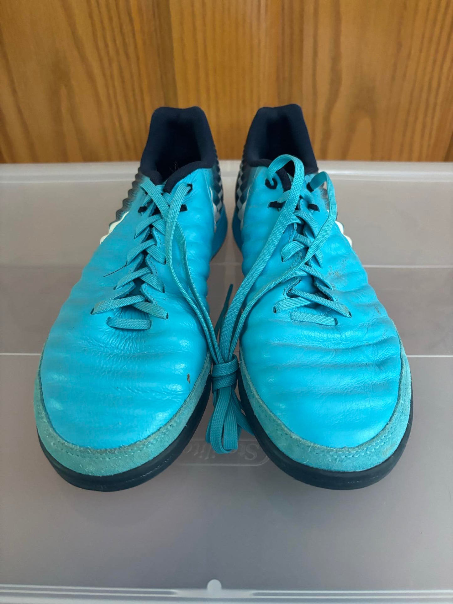 Size 7.5 Blue Futsal Cleats