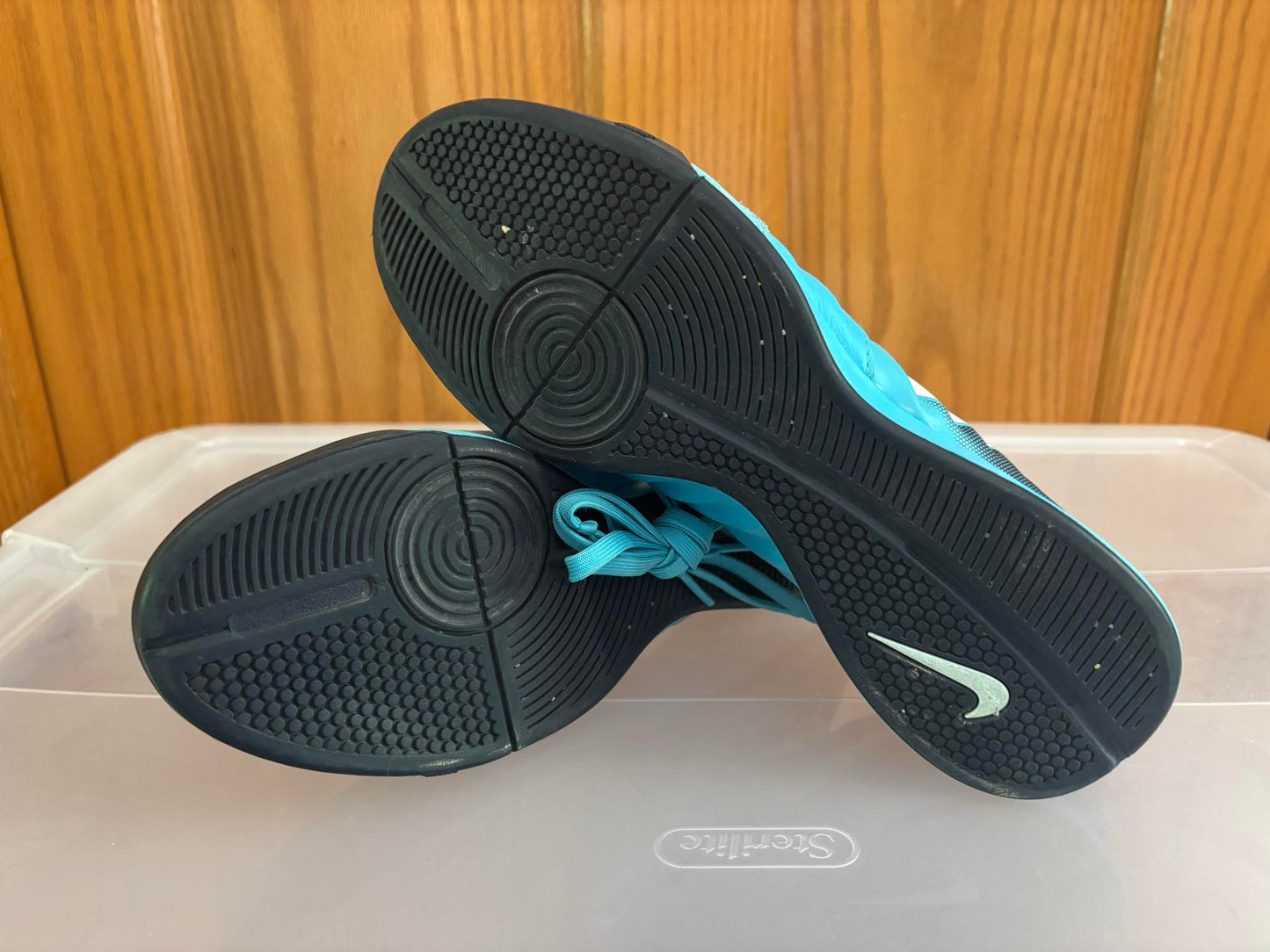 Size 7.5 Blue Futsal Cleats
